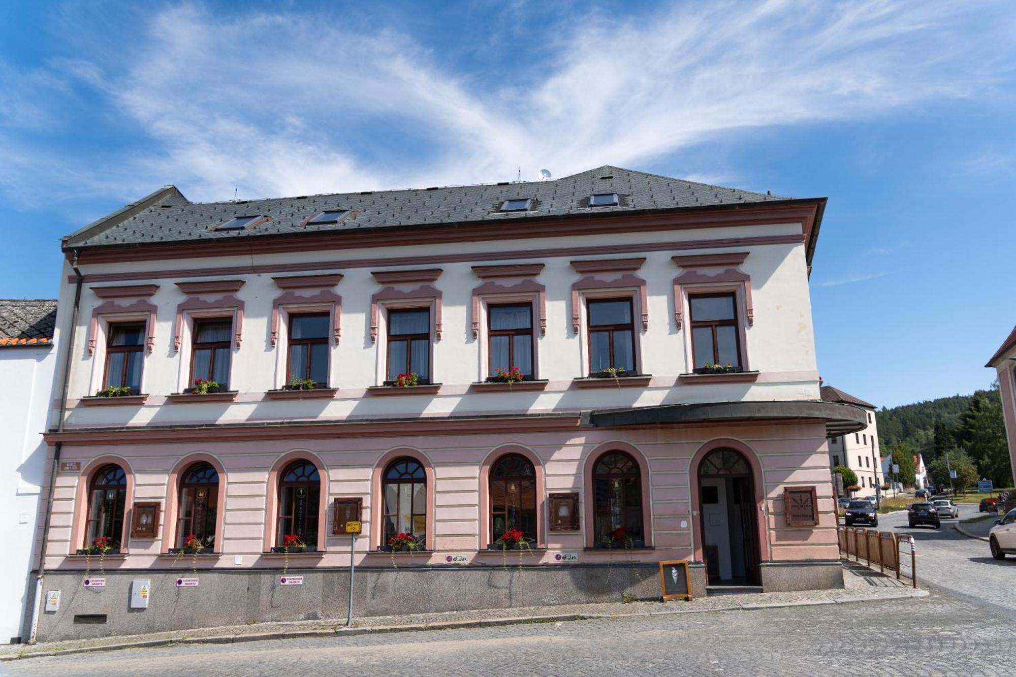 Apartmany Nabrezi Susice Nad Otavou 外观 照片